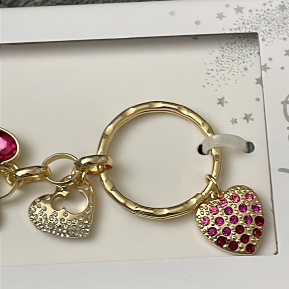 24HR DROP ⬇️ Disney Charm Keychain - Picture 6 of 6